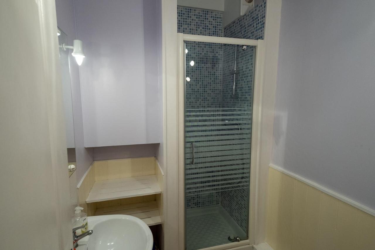 Appartement Place Des Cordeliers Динан Екстериор снимка